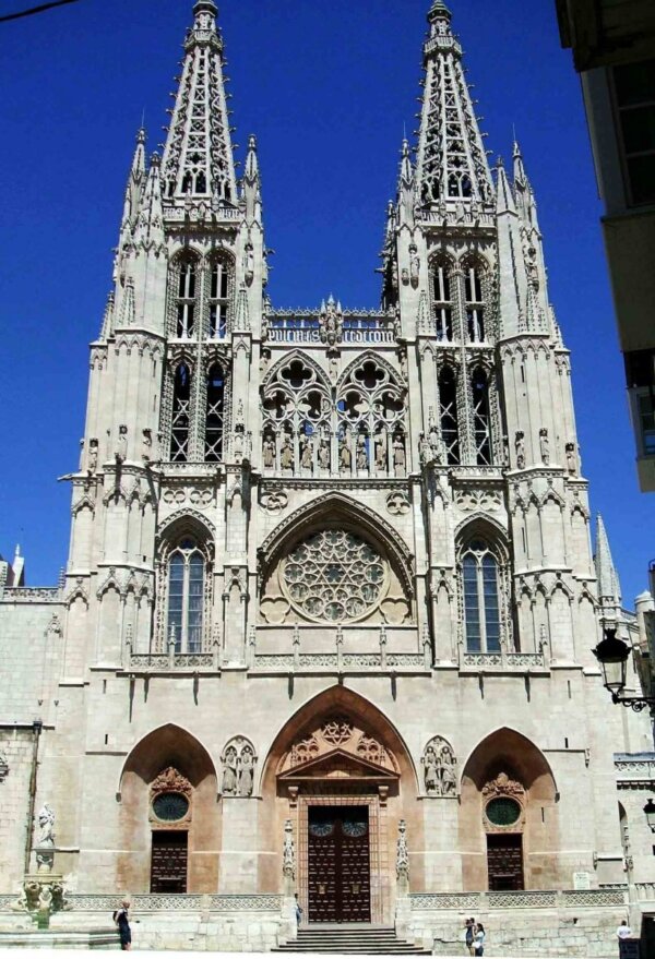 Fachada de Santa María