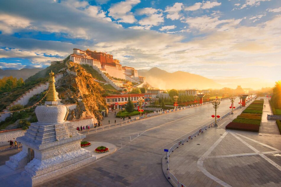 China agiliza el paso de turistas al Tibet