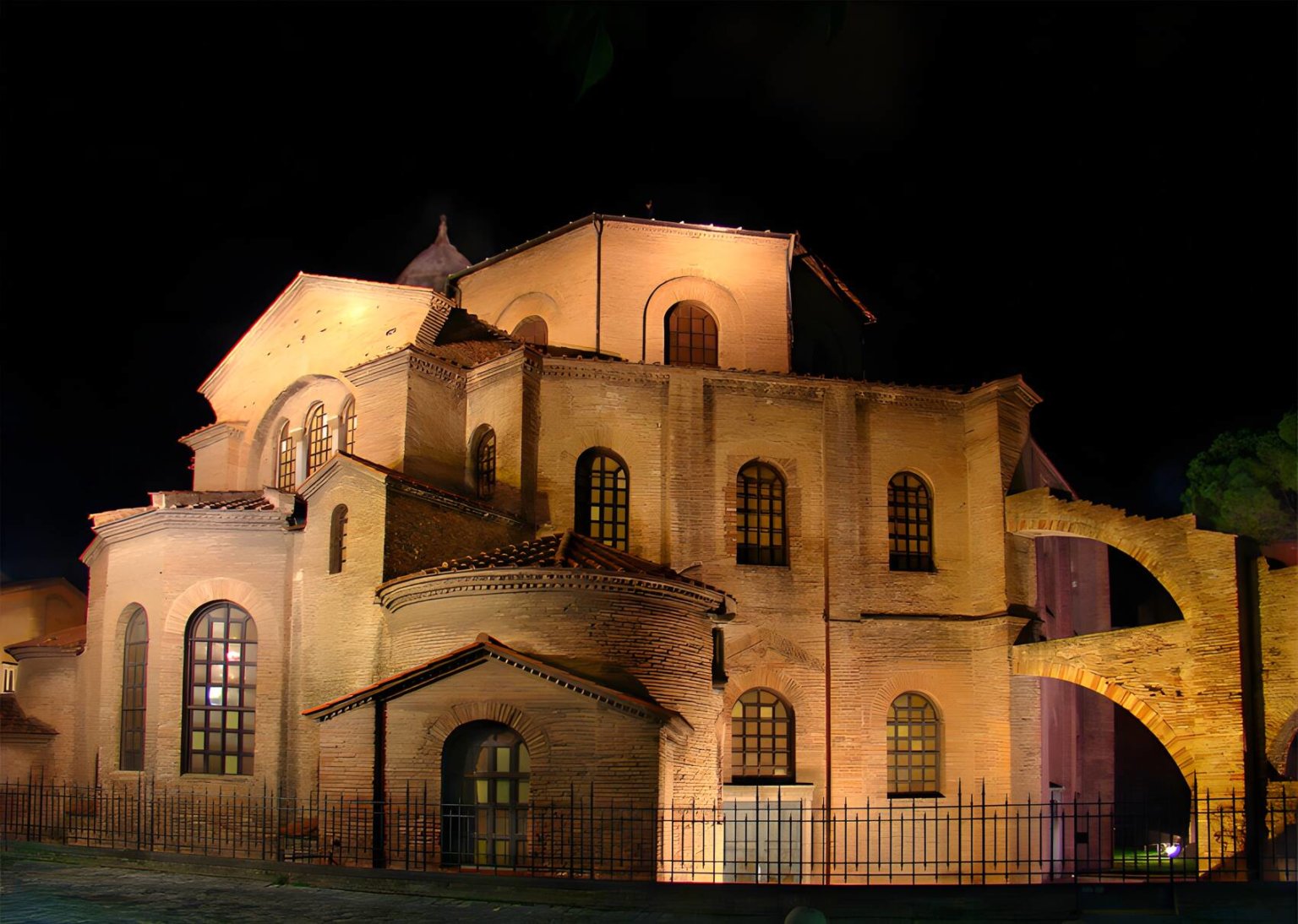 Iglesia bizantina de San Vital de Rávena Italia Ser Turista