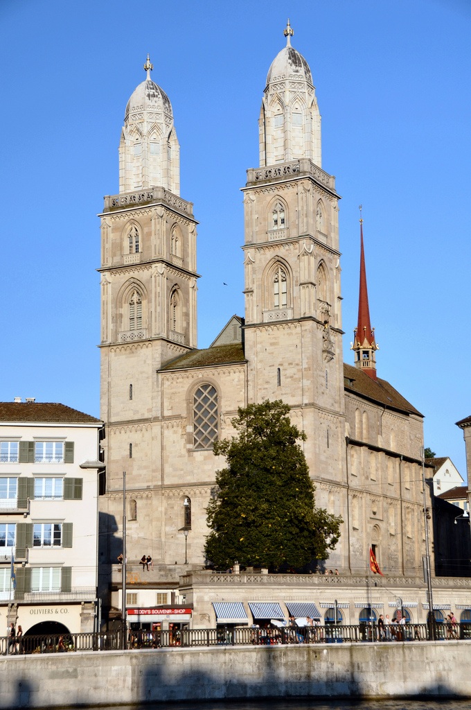 Grossmünster, hermosa iglesia de Zúrich - Suiza - Ser Turista