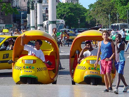 Coco-Taxi Cuba