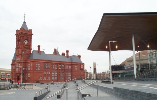 Edificio Pierhead 1