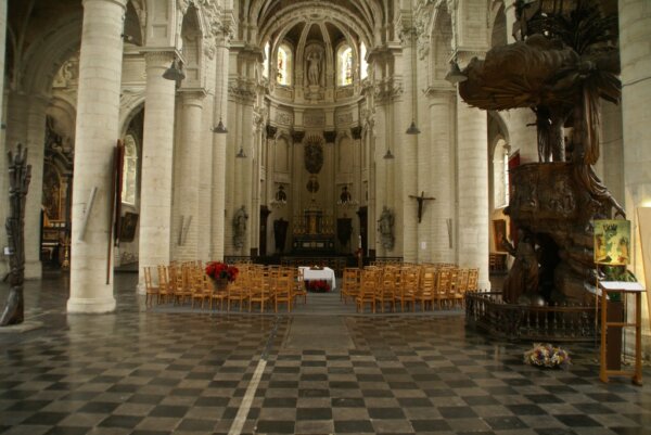 Iglesia de San Juan Bautista de Beguinage 2