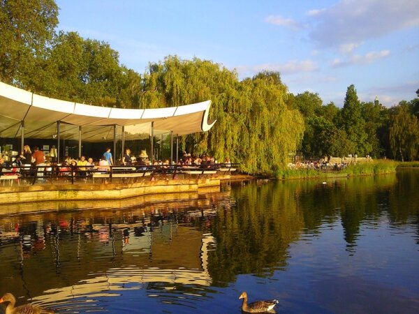 Hide Park 1