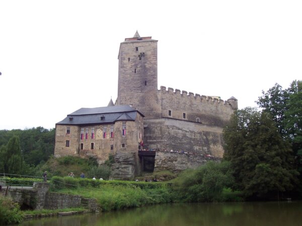 Castillo Kost 1