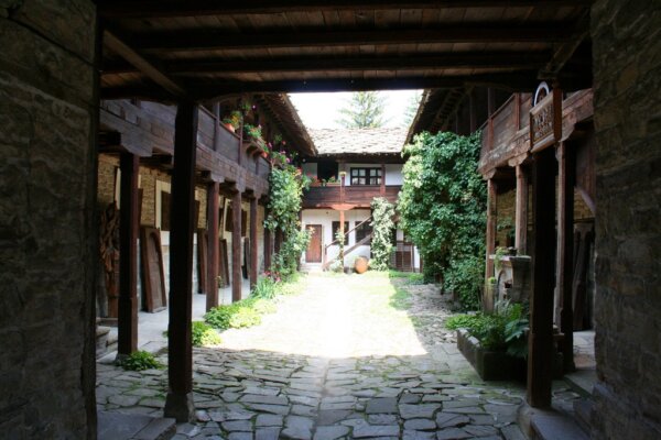 Tryavna 4