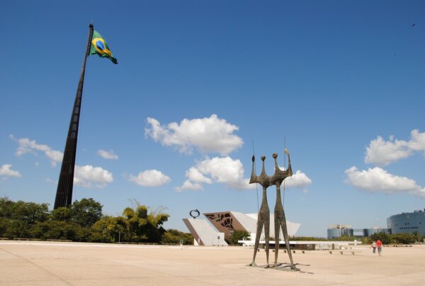 Plaza de los Tres Poderes 1
