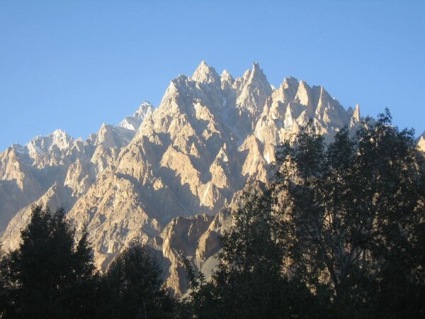 Passu 2