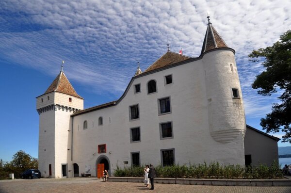 Nyon 2