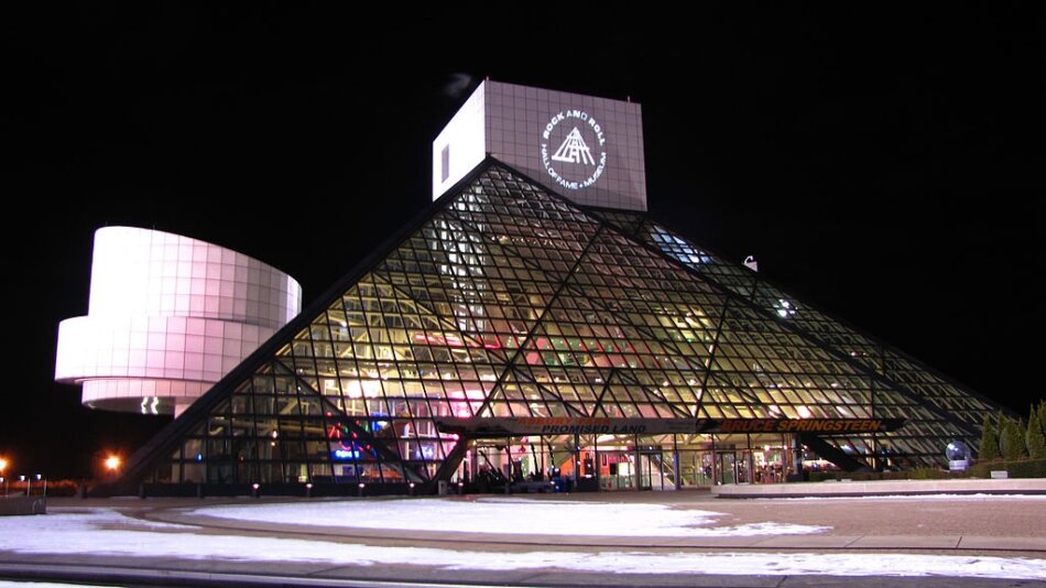 El Salón de la Fama del Rock & Roll en Cleveland
